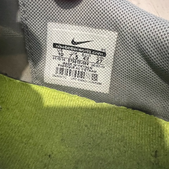 NIKE POLKA DOT SNEAKERS - Picture 5 of 5